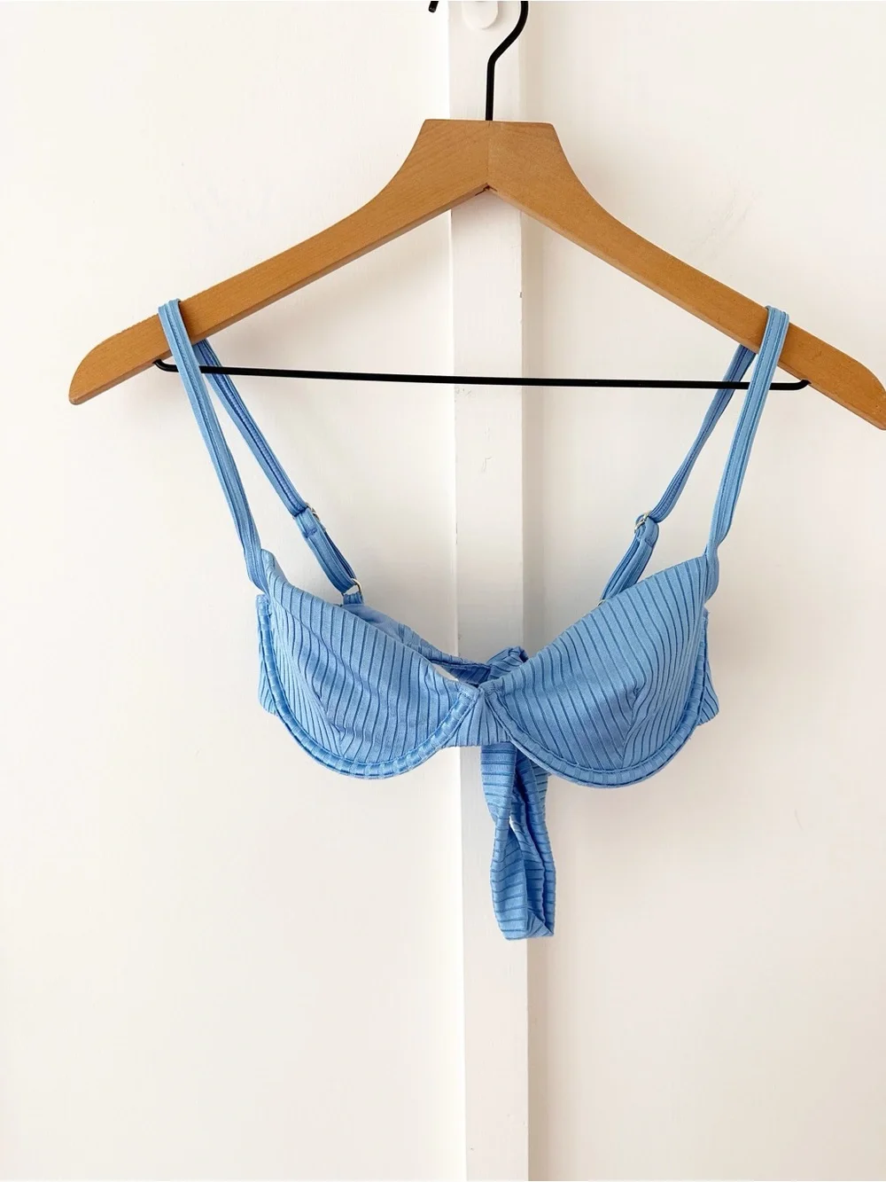 MONDAY SWIMWEAR blue rib capri top